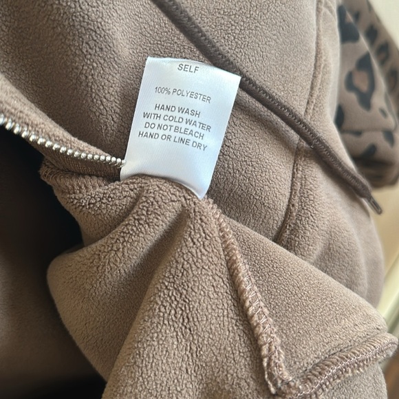 Mello Leopard Jacket Size Medium Brown Black Hood Pockets Full Zip Pockets - Picture 9 of 14